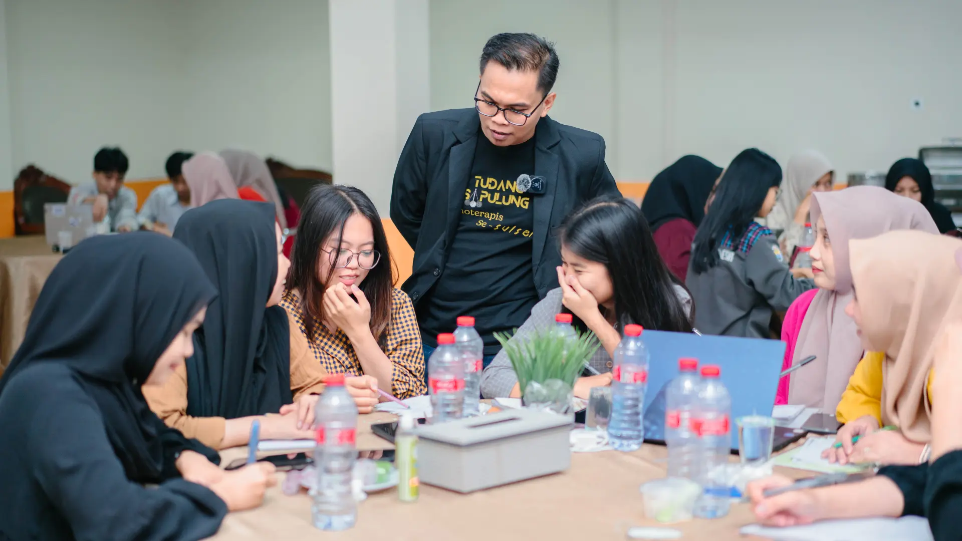 Bukan Teori, Tapi Full Praktek & Mentoring